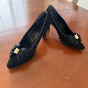 BRUNO MAGLI  size 40 - black suede 3 inch pump.